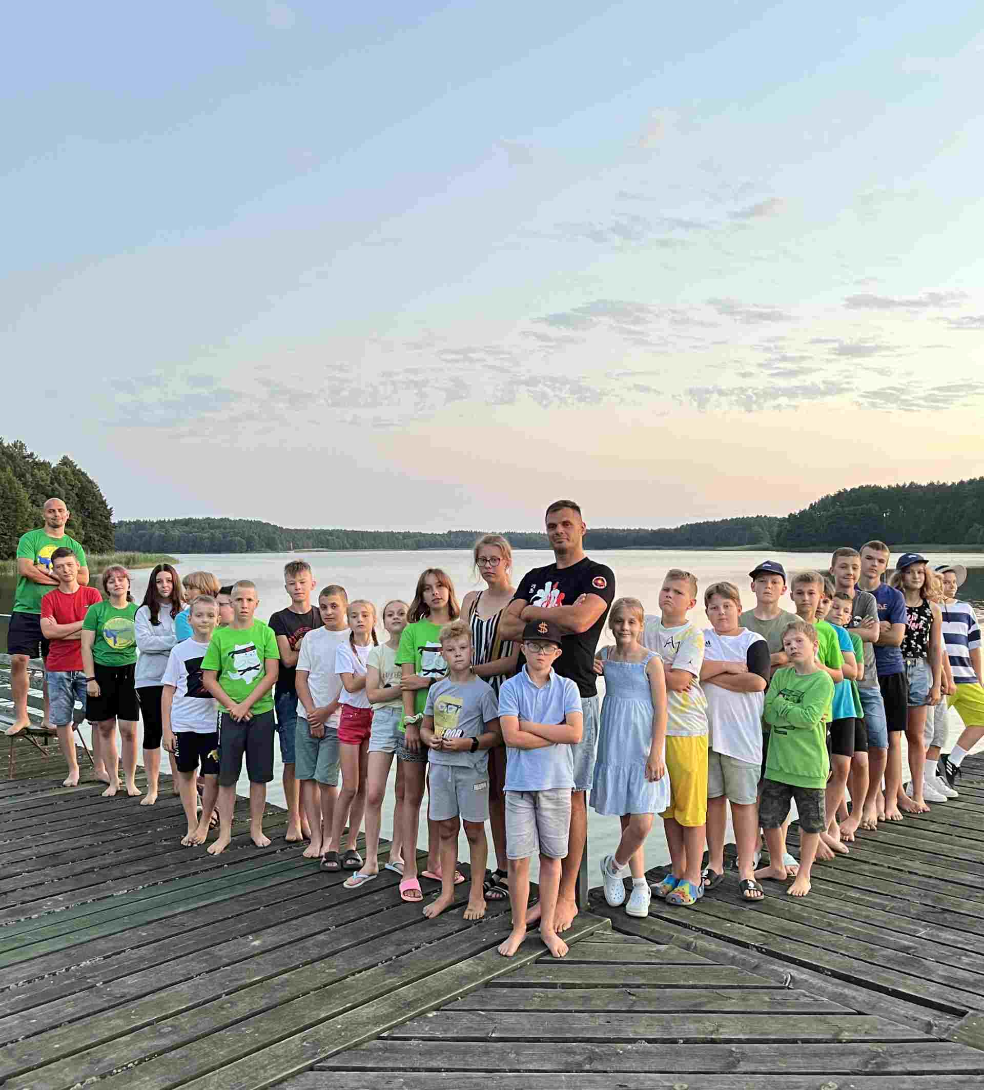 Letni obóz nad jeziorem Gołuń